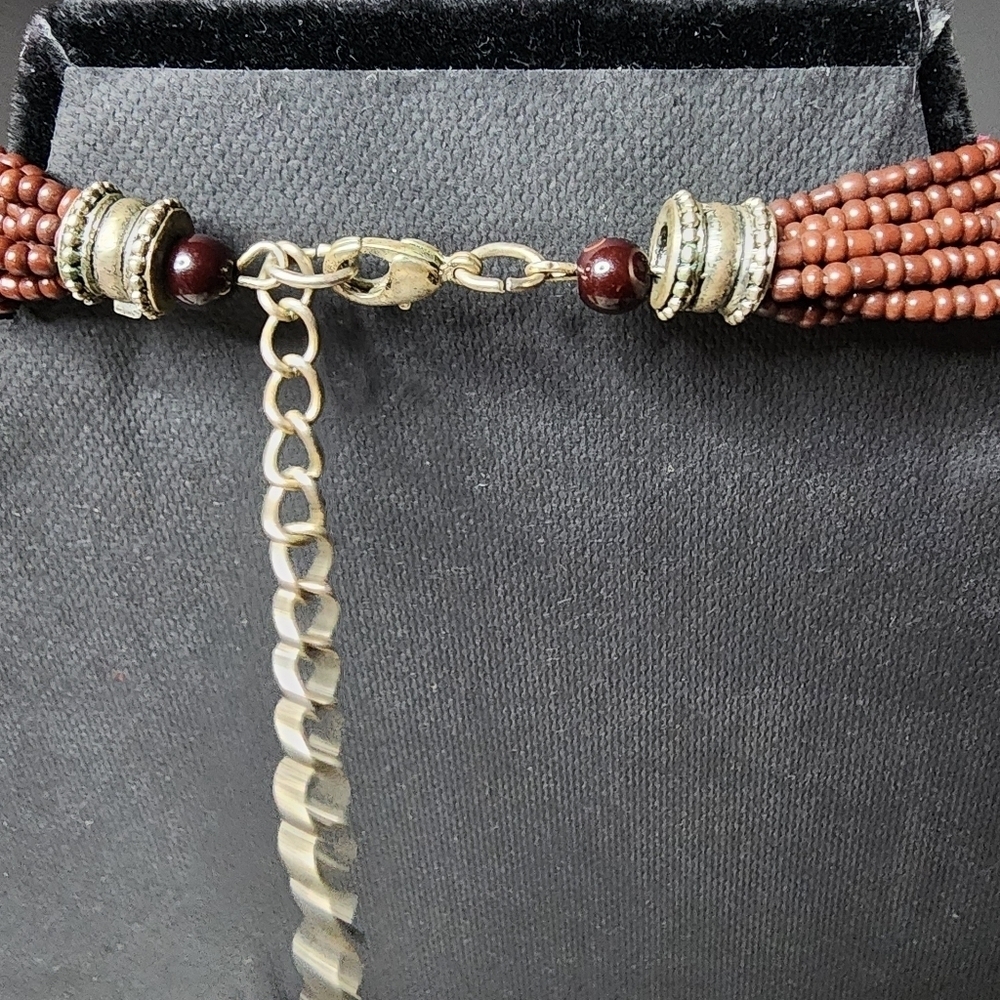 Multi-strand pendant necklace. 18.5" Long - Picture 2 of 2